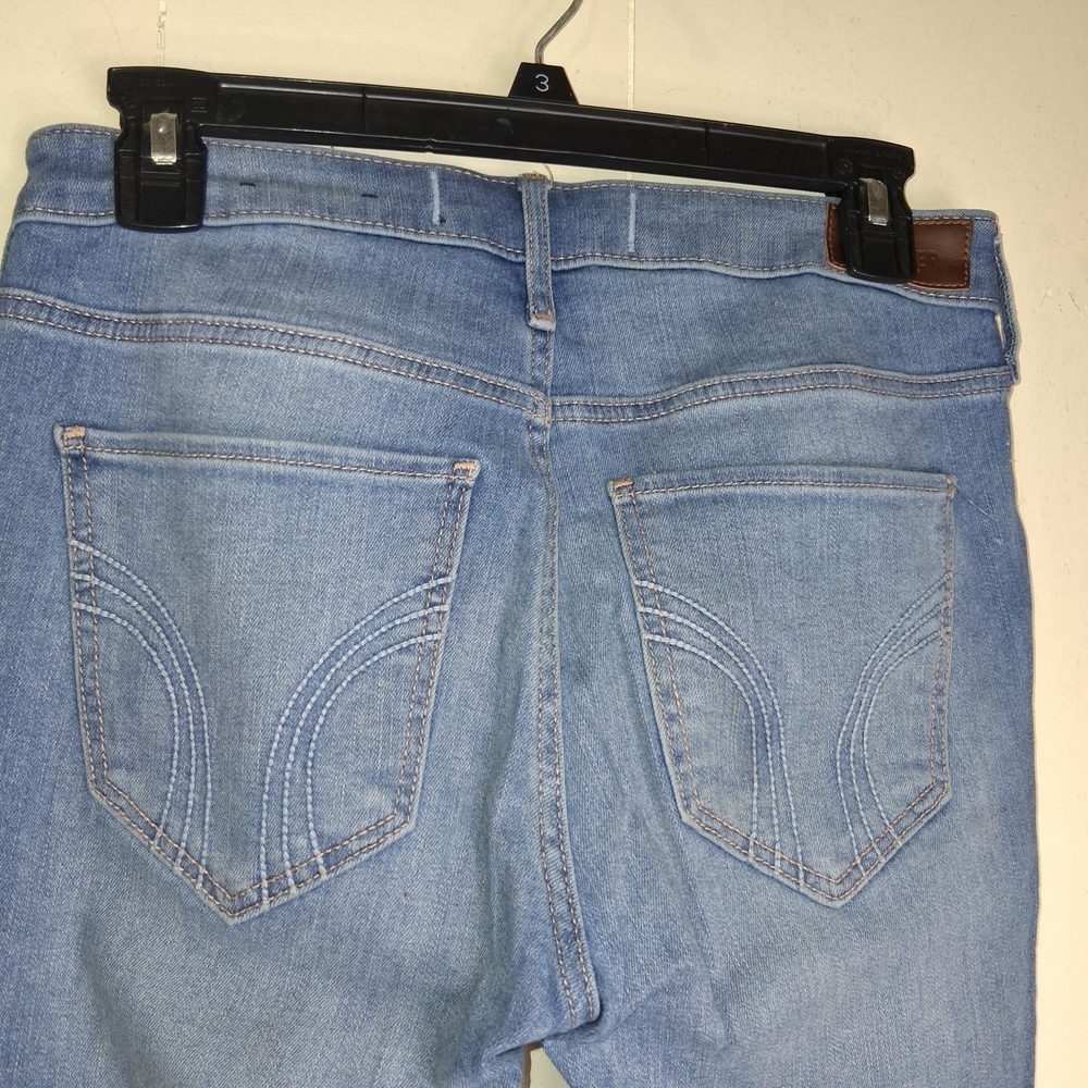 Hollister Women's Skinny Jeans - Light Blue - Picture 5 of 6